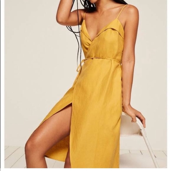 Reformation Dresses & Skirts - Reformation Cruz Linen Wrap Dress